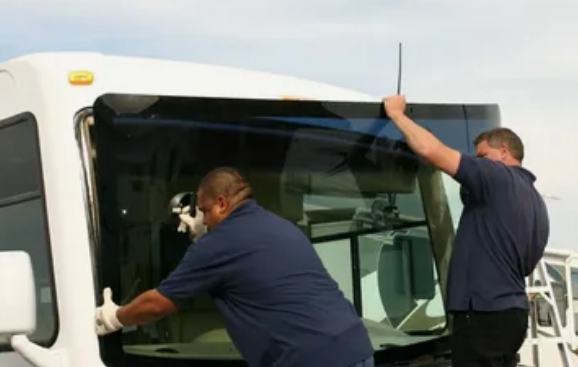 Semi-truck glass experts Semi-truck window replacement Semi-truck windshield replacement